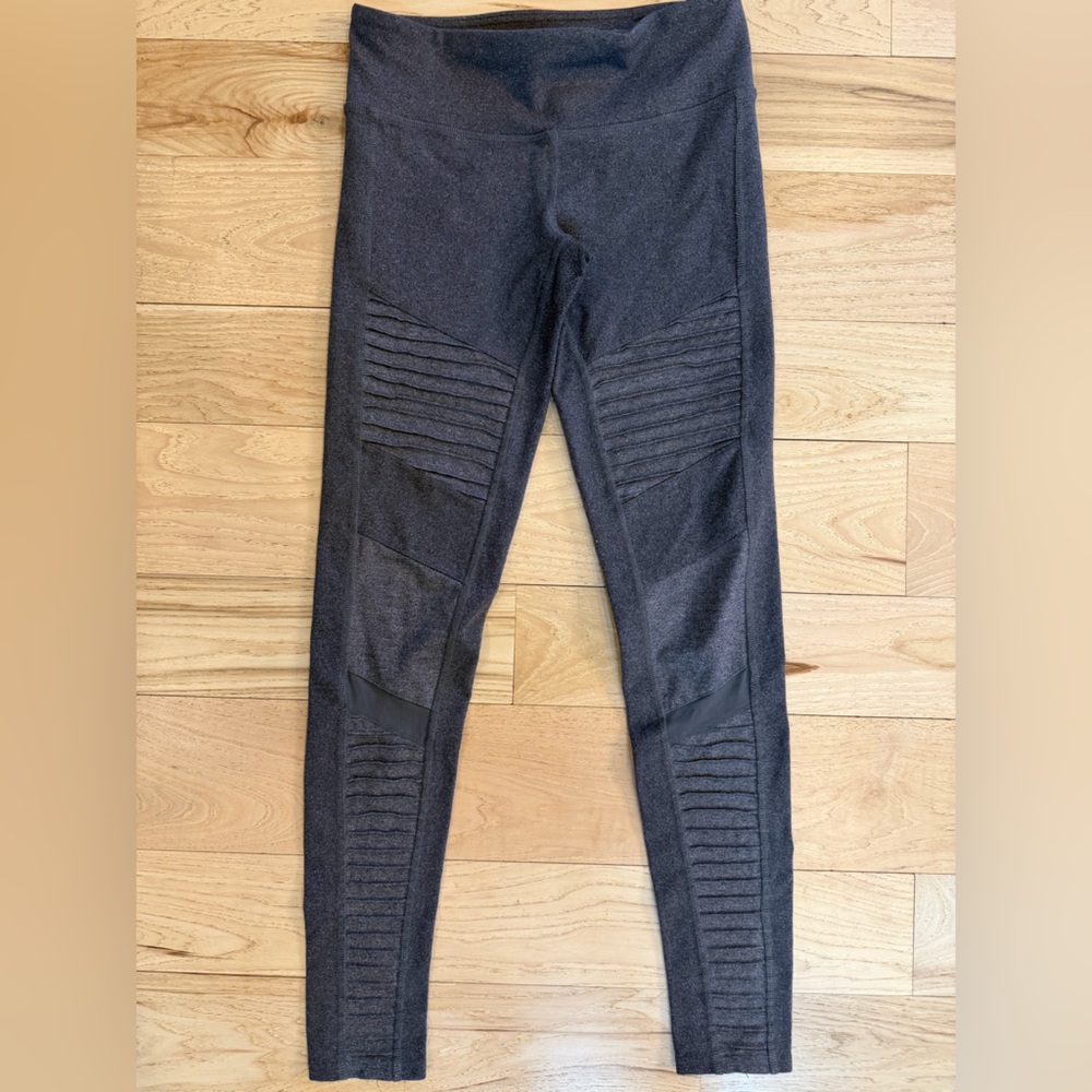 OG alo moto leggings size small - missing size tag